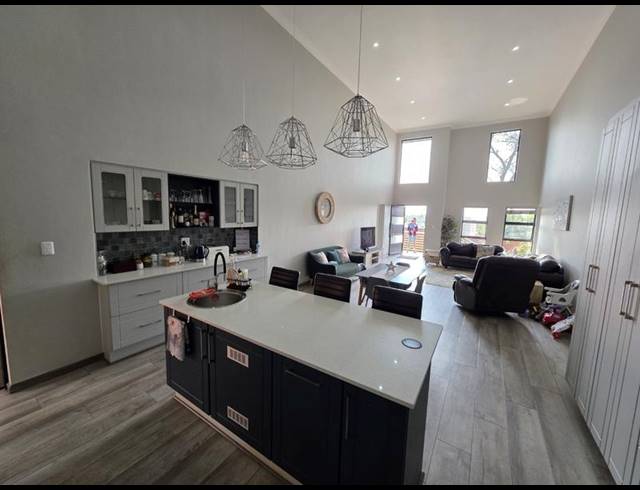 6 BEDROOM HOUSE FOR SALE IN MONTANA PARK